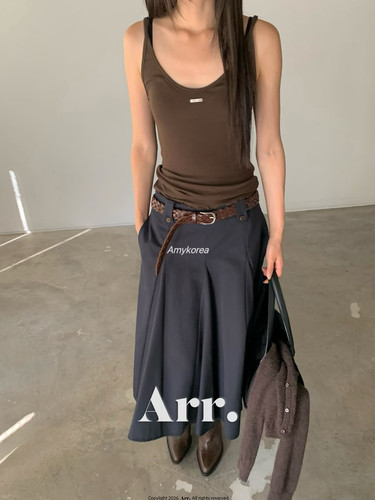 Arr Amy韩代 26fw 东大门 纯色 银质小标 吊带背心 百搭简约