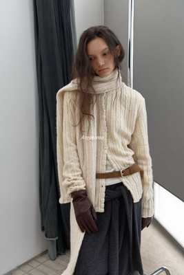 wearable Amy韩代 26fw 东大门 纯色坑条 针织开衫+围巾套装 洋气