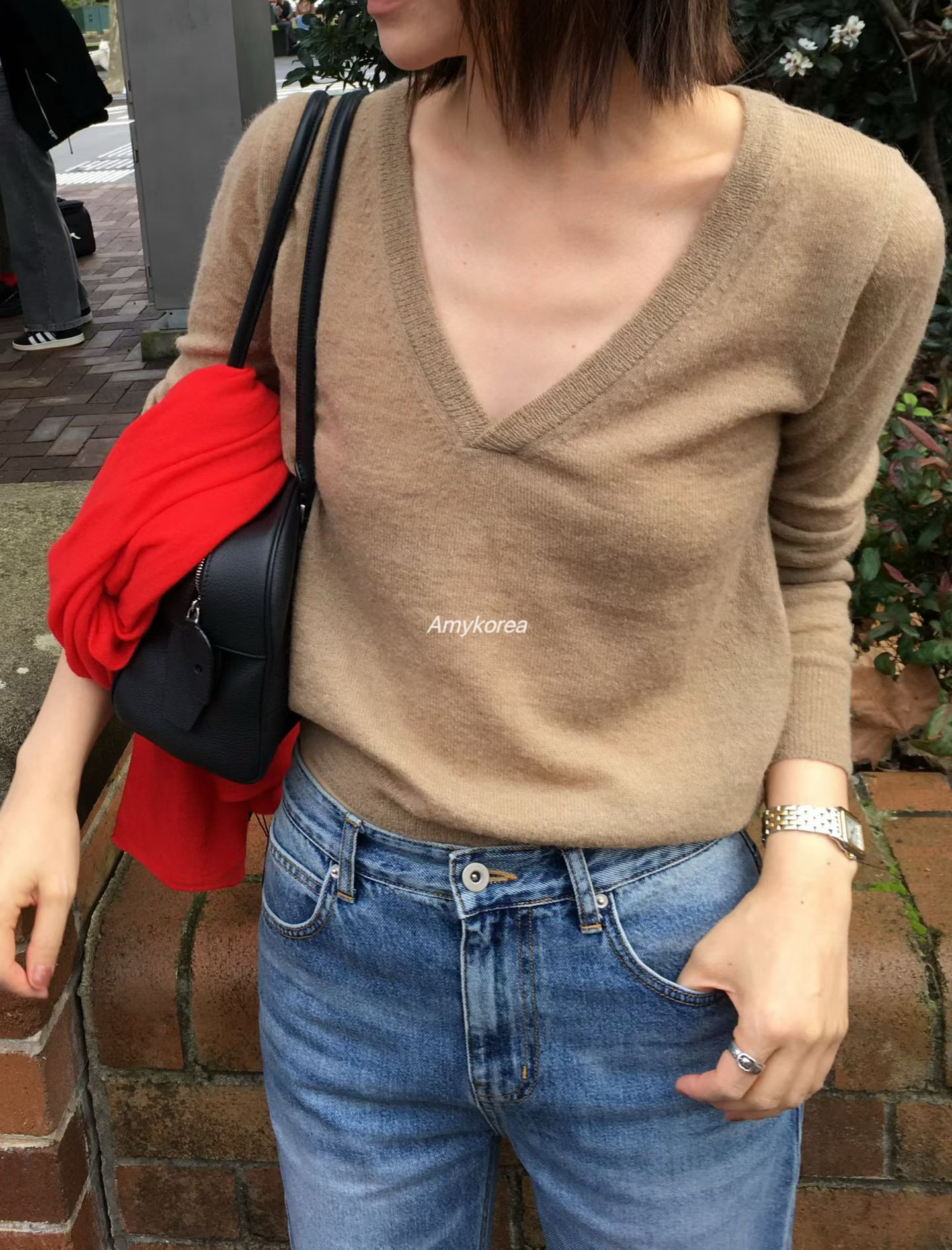 awear Amy韩代 26早秋 东大门 纯色V领 薄针织衫 洋气百搭 套头