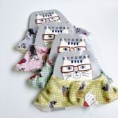 Kusuguru正品 猫咪图案法兰绒护肩小披肩保暖围脖围巾护颈8800