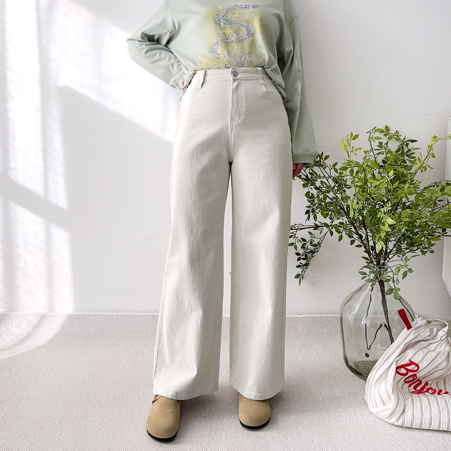大码女装窄版高个子直筒牛仔裤女春季杏白色长裤拖地裤胖mm裤子春