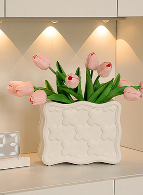 速发轻奢高档陶瓷花瓶郁金香摆插件花客燥花家居乾厅玄关茶几餐桌