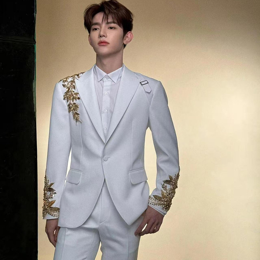 章昊明星同款男士白色重工艺植物刺绣西服高端商务休闲西装外套潮