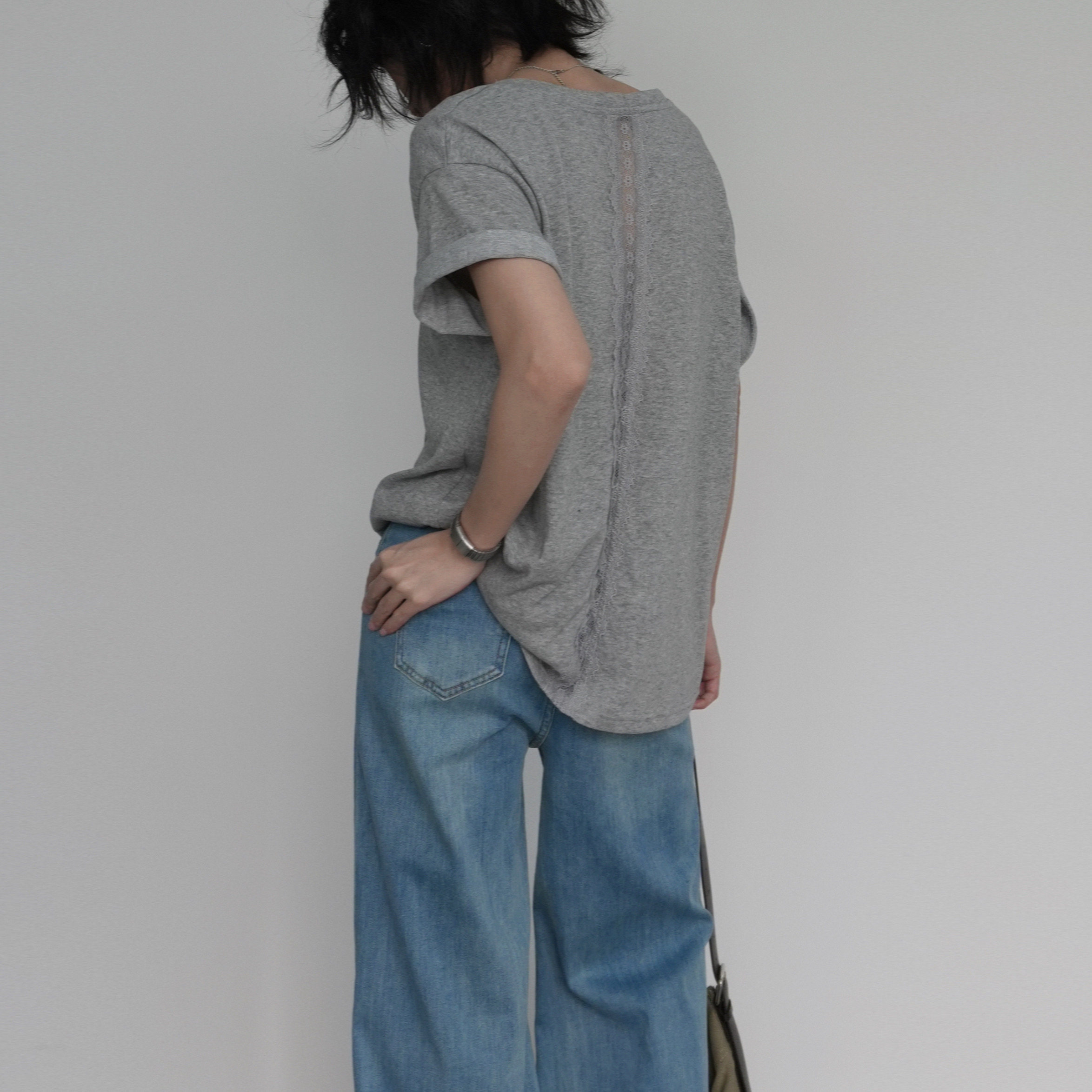 尢系UXI简约百搭后背蕾丝拼接短袖t恤女夏短款绝美设计感小众