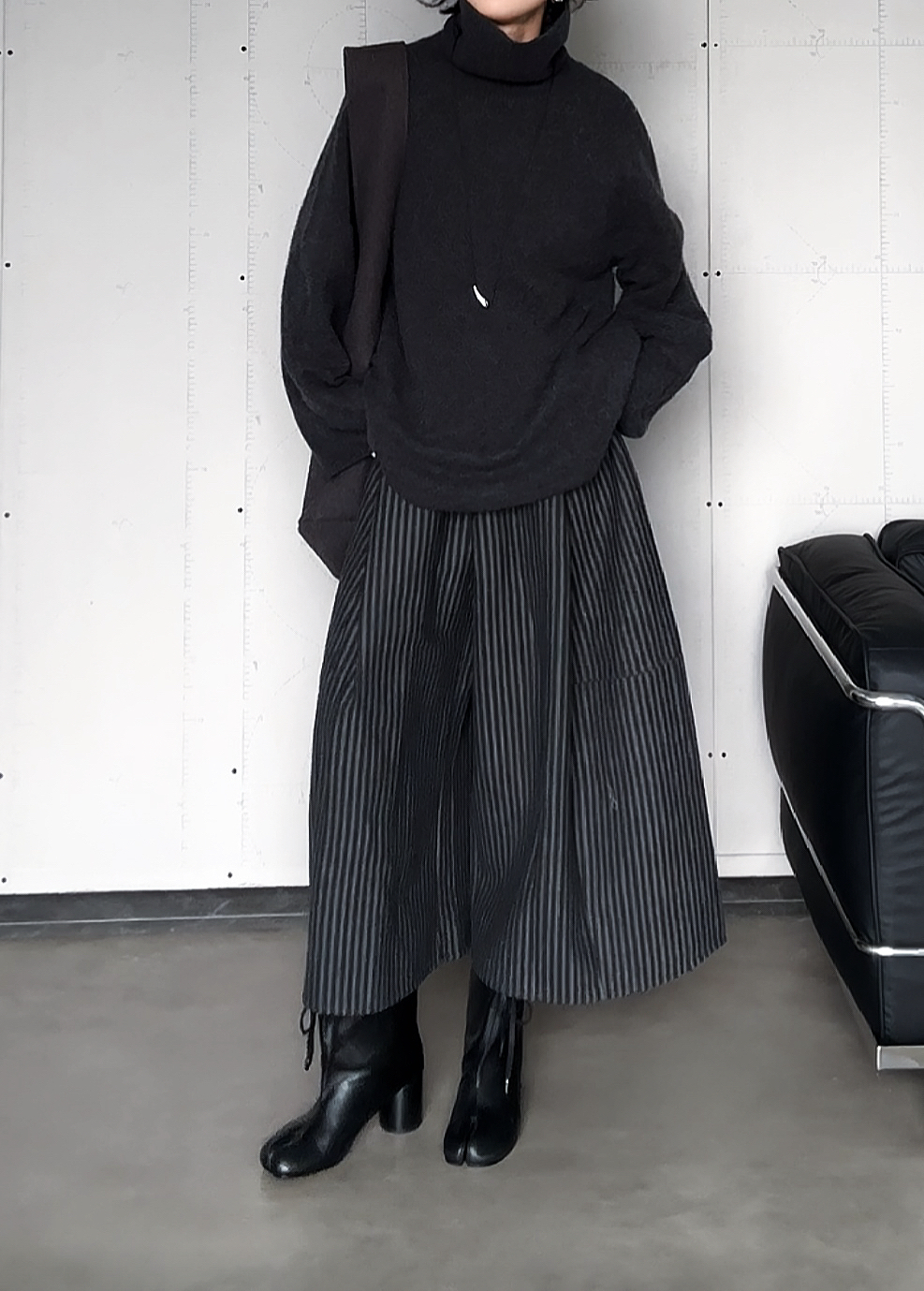 尢系UXI 2025秋冬复古竖条纹宽松设计感显瘦百搭阔腿裤九分裤