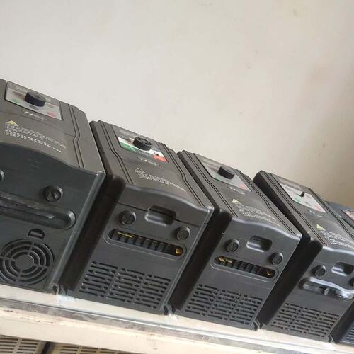 议价日业变频器CM0530-A4T4R0GB/5R5PB380可维修