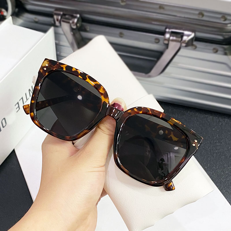 玳瑁色方框墨镜男女大脸显瘦夏季豹纹太阳镜女2024年新款时尚圆脸
