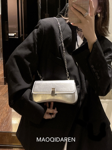 猫七大人高级小众腋下包包包女2024新款流行质感百搭单肩斜挎包