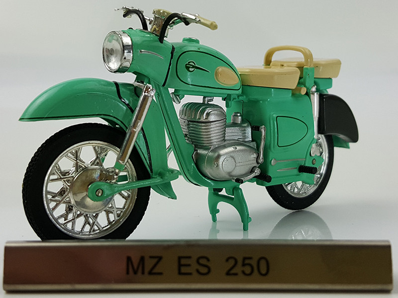 1:24 atlas mz es 250 绿色 摩托车合金模型