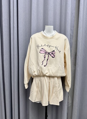 LZHOUSE 2025秋款蝴蝶结字母印花卫衣+百褶短裙套装