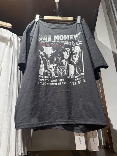 OM one moment国内北京正品代购短袖T恤不支持退换