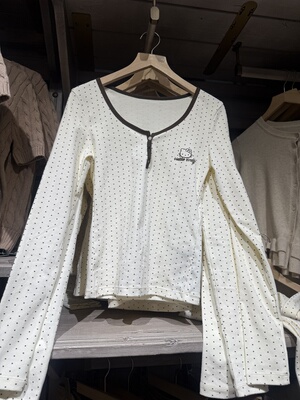 BASEMENT FG 国内北京BF正品代购吊带短袖长袖T恤不支持退换