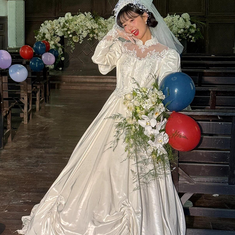 法式复古高级感轻奢白色长袖订婚结婚轻婚纱晨袍敬酒服女生日礼服