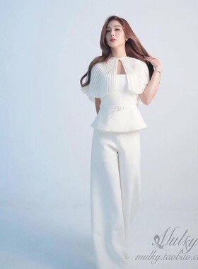 【泰国代购】设计师设计 Vickteerut 两件套通勤气质上衣阔腿裤