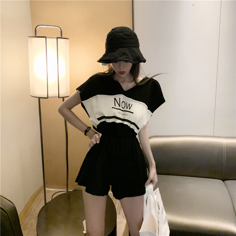 Real Colour Coloured Coloured Coloured Fabric Letter Hat Casual T-shirt + High Waist Slim Broad-legged Short Pants Suit