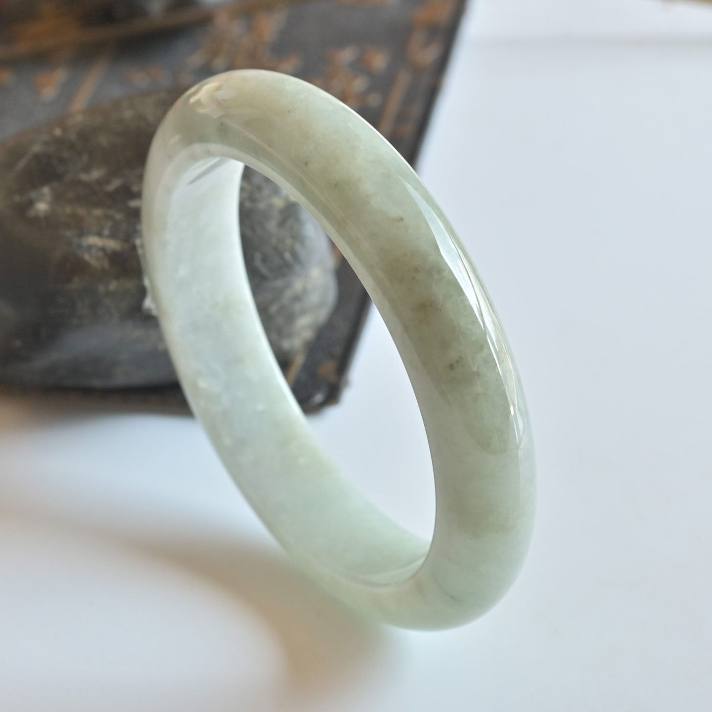 清仓天然A货翡翠手镯冰糯种淡绿玉镯子女款57缅甸玉手镯一物一图