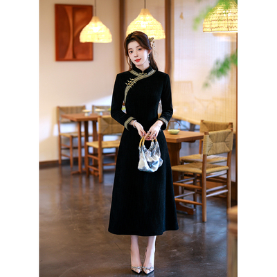 贵夫人高档加厚雪尼尔格子旗袍