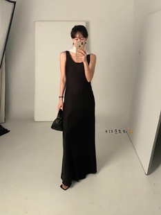 韩国东大门直邮 ponytail鸡心领缎面背心连衣裙 新款 2025年秋季