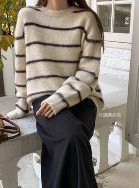 2025年秋冬新款韩国东大门直邮 sunday圆领宽条纹套头针织衫