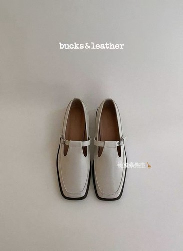 2025年秋冬新款韩国东大门直邮 bucks纯色拌扣玛丽珍鞋