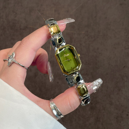 手链式水晶小方块手表女高颜值2025新款女士女款品牌职场女生女表