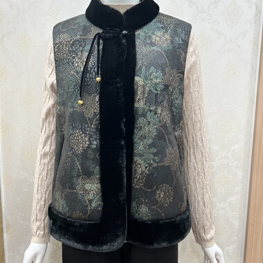 晟利达25103皮毛一体马甲中年女装妈妈装毛毛领老人坎肩国风外套