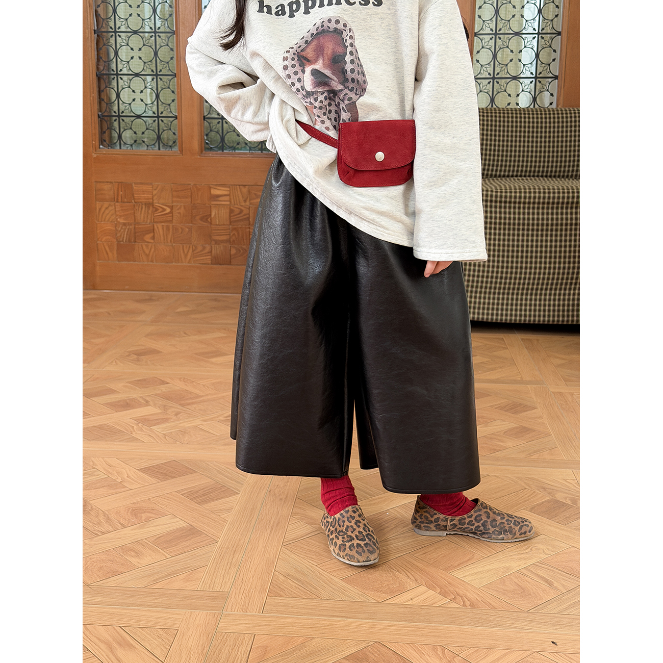 黑色洋气加绒八分皮裤女童秋冬