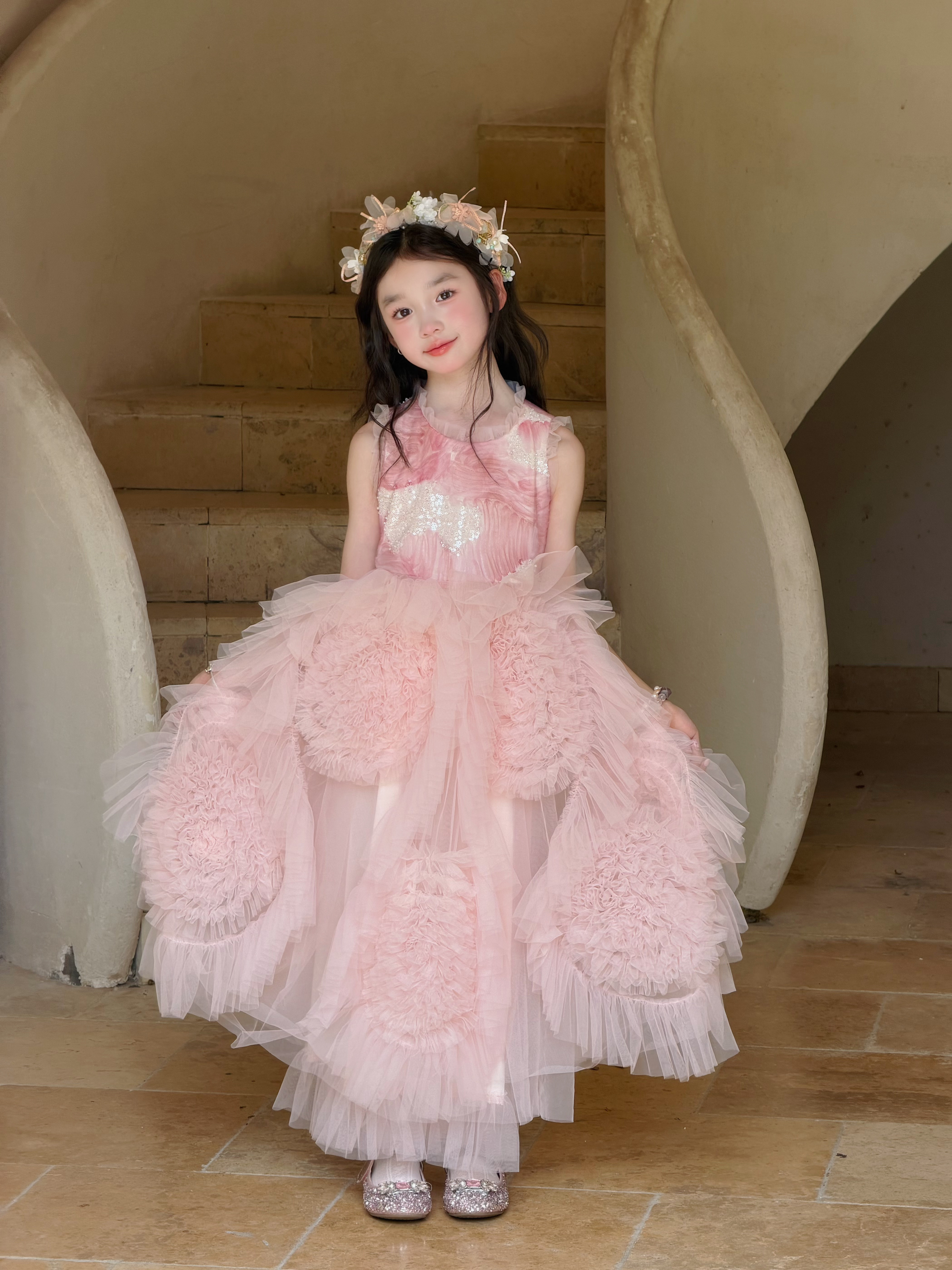 女童粉色重工公主蓬蓬礼服图片