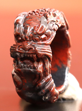 戒指把玩精雕龙戒戒指桂林鸡血玉石乾坤料黑底红18内径12*6mm9g