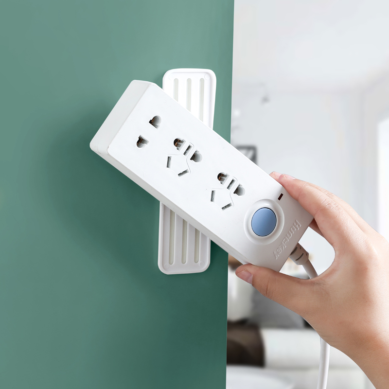 插排固定器壁挂式插座固定器免打孔插线板贴排插粘贴遮绕线拖线板