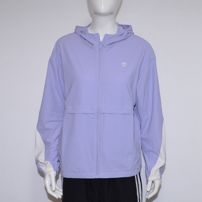 鸿星尔克女连帽透气舒适运动外套