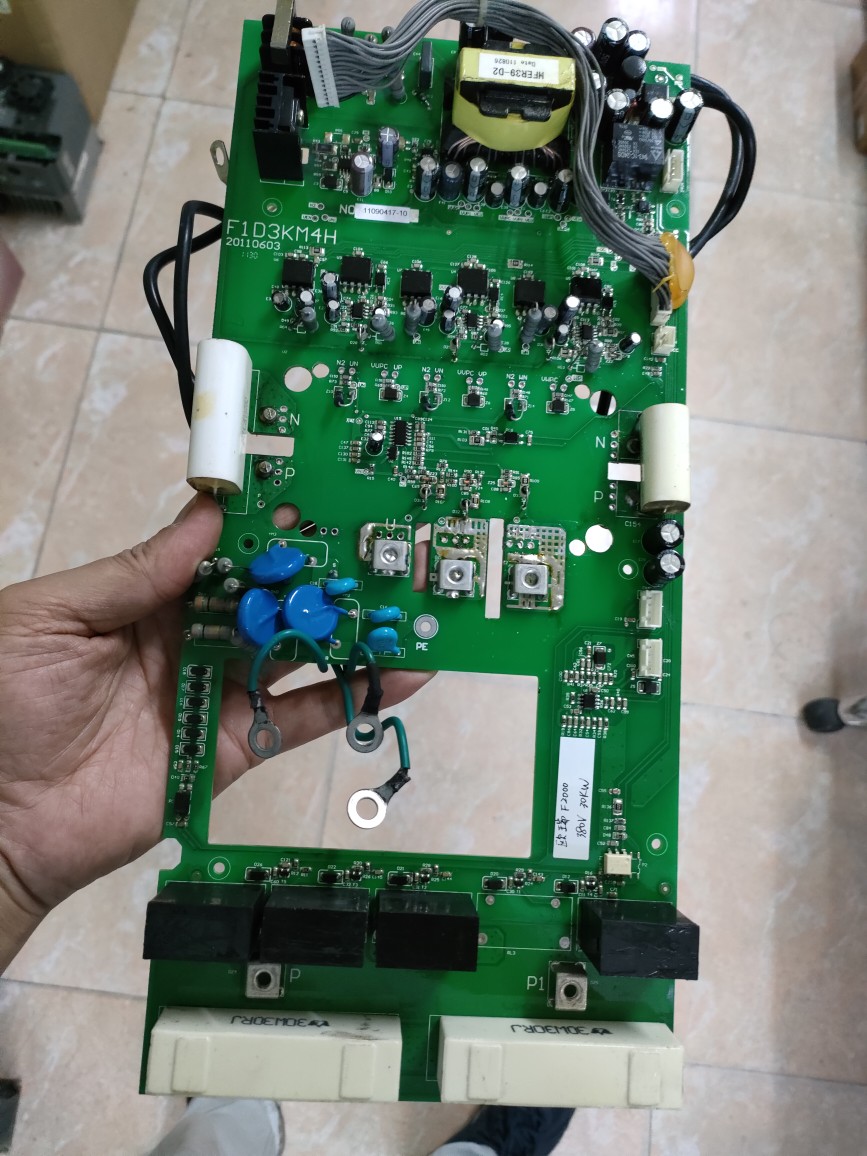 欧瑞变频器驱动板 F2000-P0300T3C F1D3KM4H 380V 30KW 包好