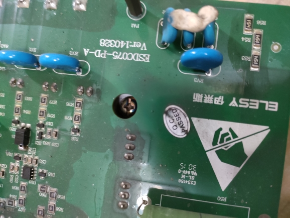 伊莱斯伺服驱动器 底座 驱动板带模块 ESDC075-PD-A ESDC-75DP