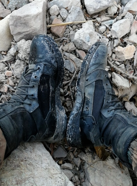 【PTS】君洛克黑色飞鱼15008作战靴作训靴透气黑色高筒陆战靴超轻