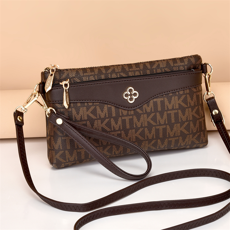 包包女新款印花时尚妈妈款斜挎包薄款夏季潮流小包包女士手拿包