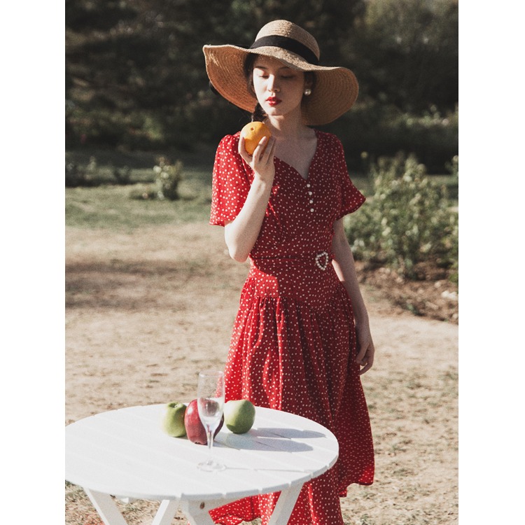 复古少女风小桃心V领高腰连衣裙