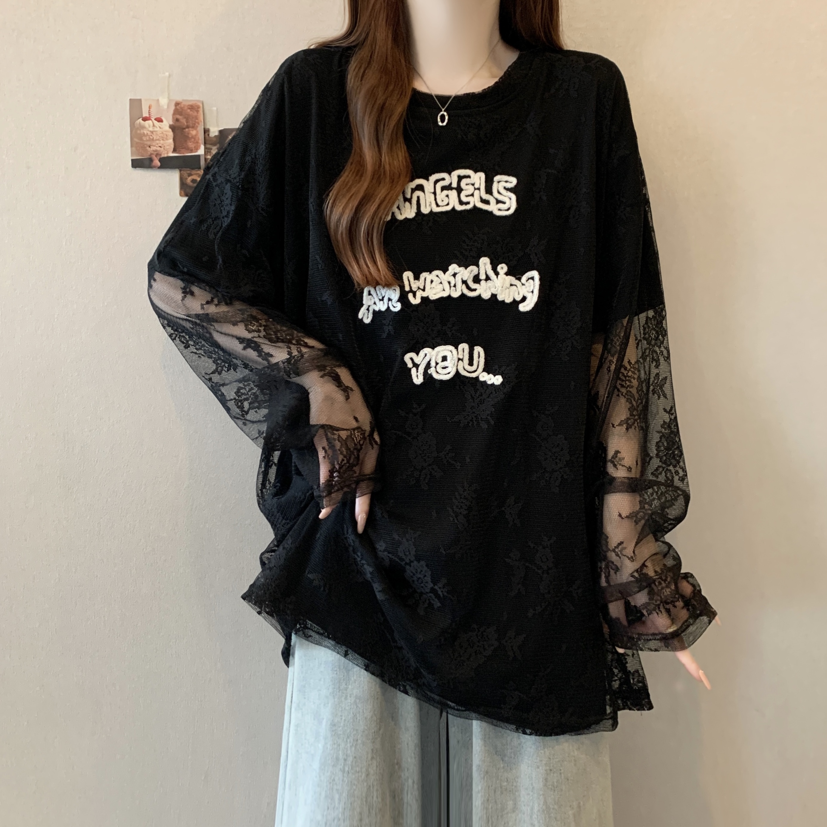 假两件黑色蕾丝拼接长袖T恤女春夏季大码胖mm中长款防晒罩衫上衣