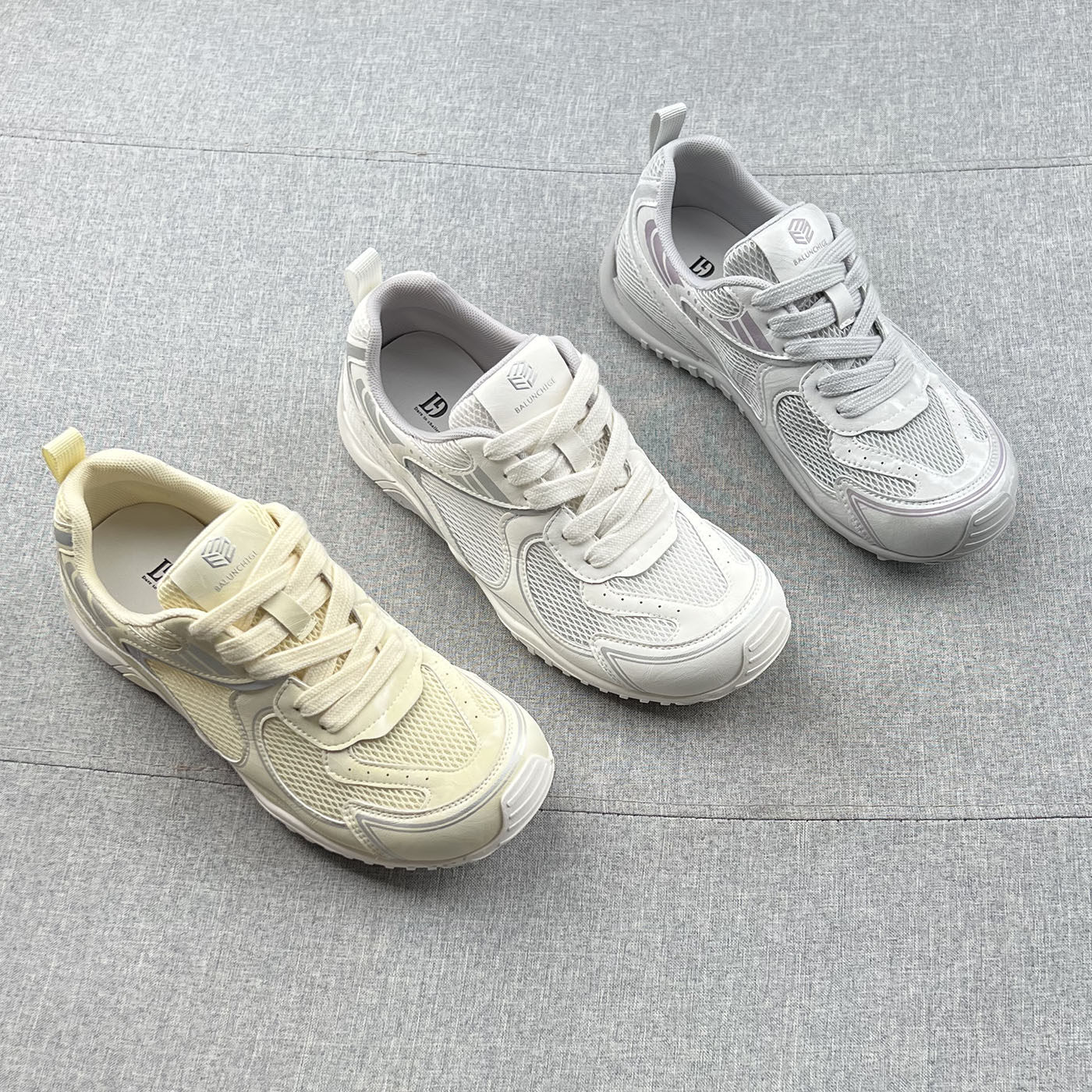 真皮网面透气防滑底慢跑鞋运动休闲鞋2026年春款轻便户外登山鞋女