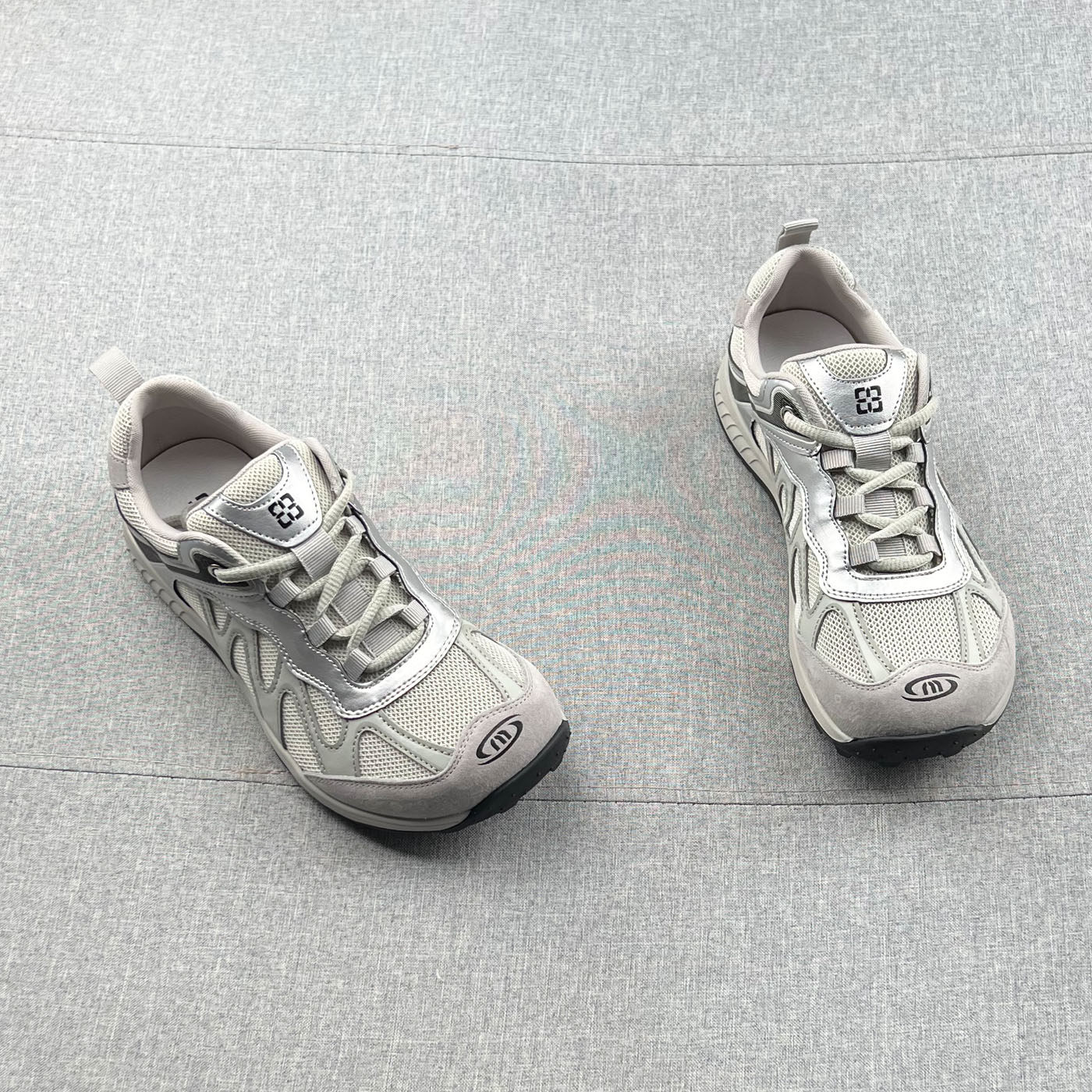 新款~真皮薄网透气防滑慢跑鞋德训鞋2026年春夏轻便户外登山鞋