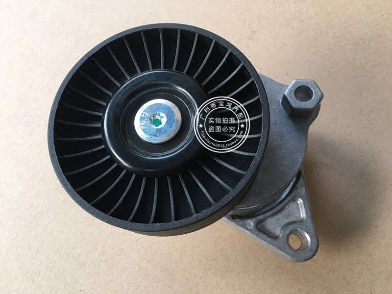 奔驰发动机皮带涨紧轮涨紧器