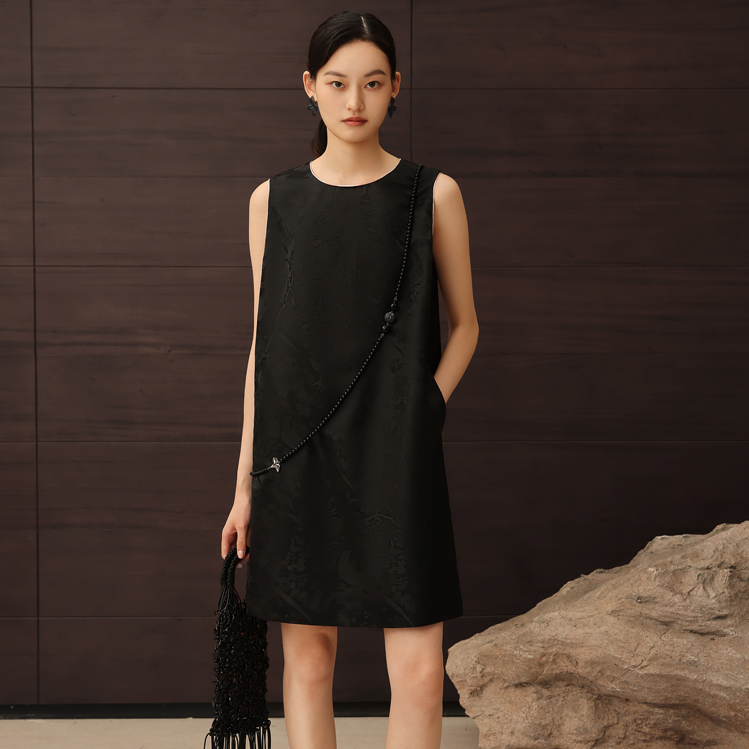 立裁提花圆领直筒新中式连衣裙