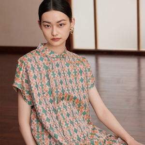 如意连云春夏新款立领斜襟新宋锦连衣裙女款国风新中式团锦结长裙