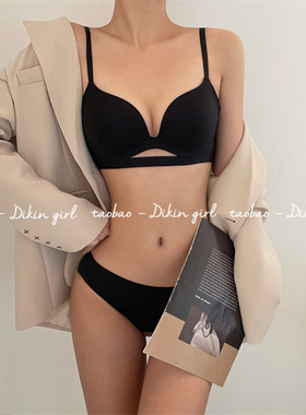 无痕内衣女聚拢显大上托防下垂白色胸罩2026秋冬新无钢圈文胸套装