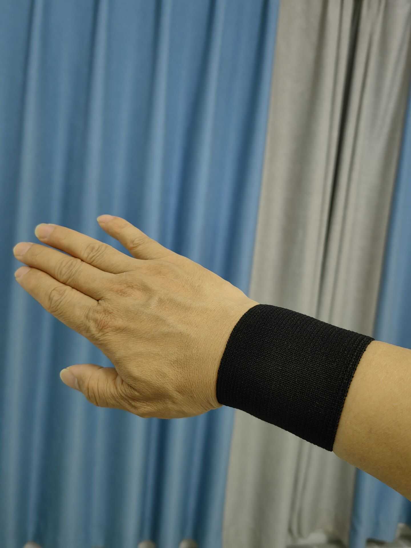 MUELLER高弹性运动护腕