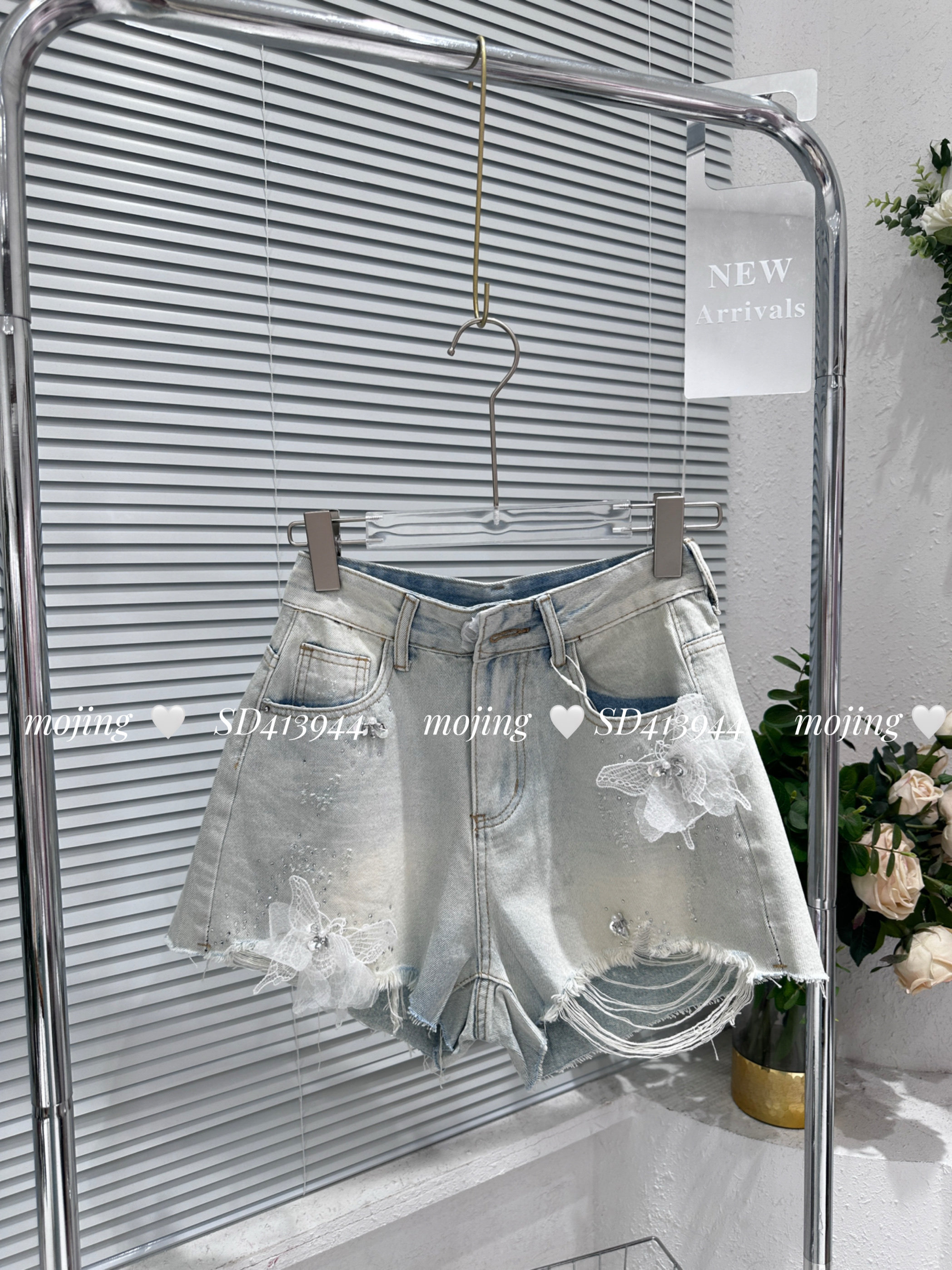 2025女装夏甜美重工立体蝴蝶烫钻破洞流苏薄牛仔短裤热裤显瘦百搭