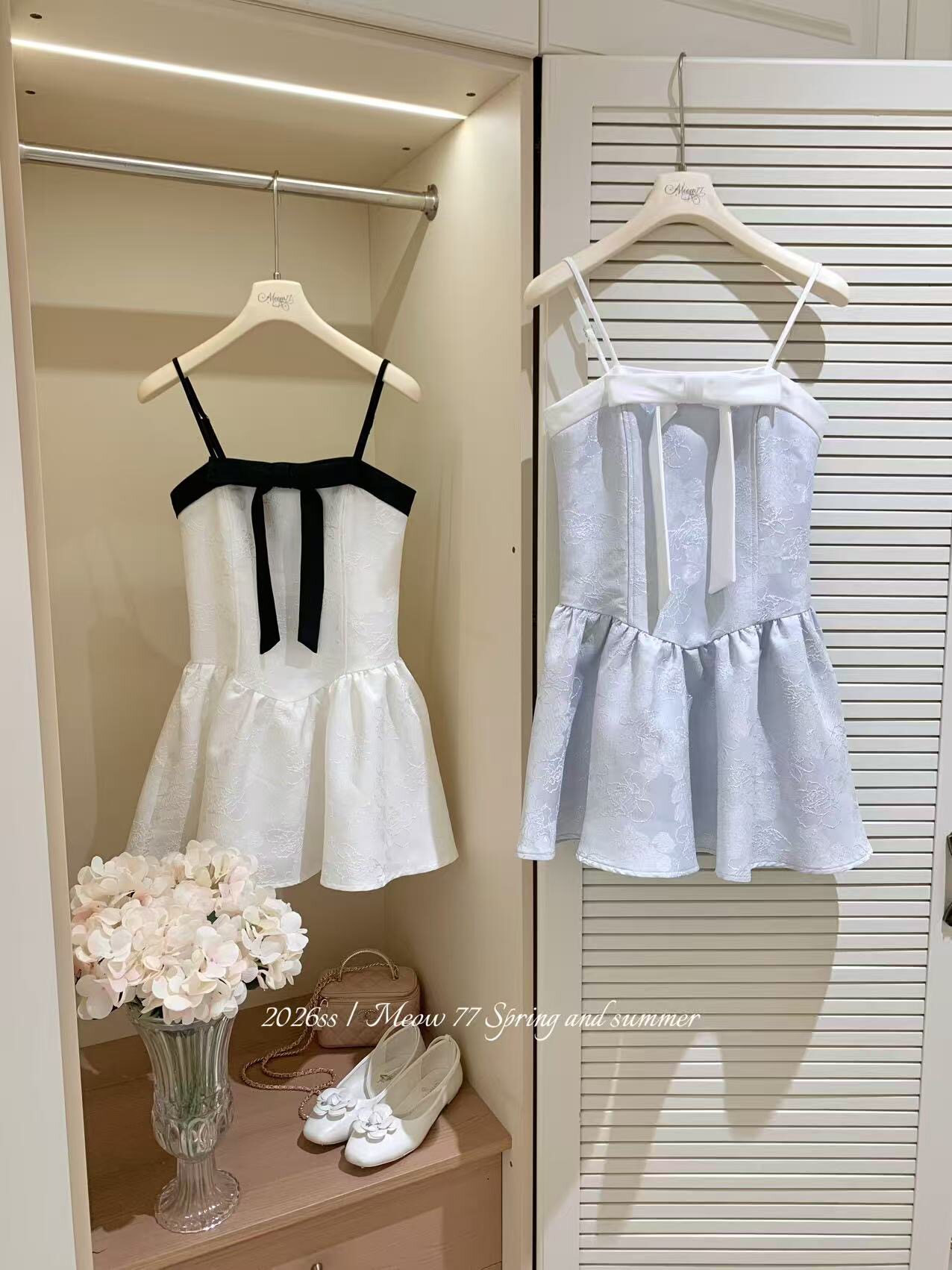 2026女装夏法式甜美提花抹胸蝴蝶结吊带连衣裙收腰短裙温柔千金风