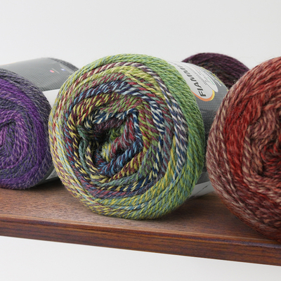 小辛娜娜美丽诺羊毛段染编织毛线