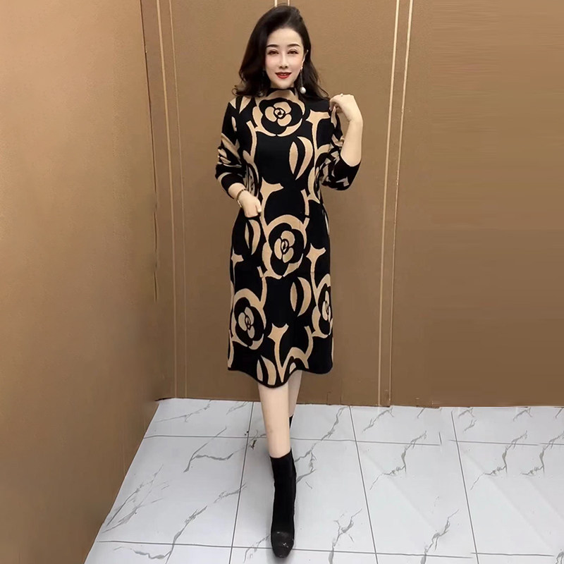 半高领玫瑰花针织连衣裙打底裙子