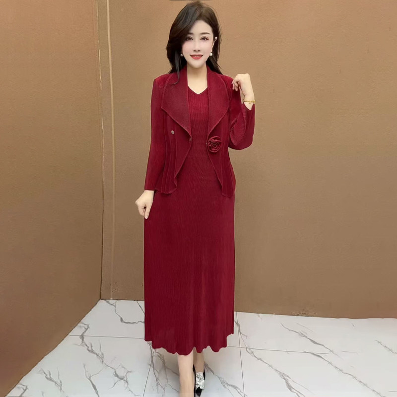 时尚气质优雅褶皱连衣裙套装春夏新大码显瘦西装外套背心裙两件套