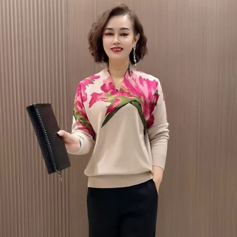 冬季新款妈妈毛衣打底衫宽松显瘦烫钻交叉V领羊毛针织衫百搭上衣,女装/女士精品,毛针织衫,淘宝优惠券,粉丝福利购,淘宝优惠卷